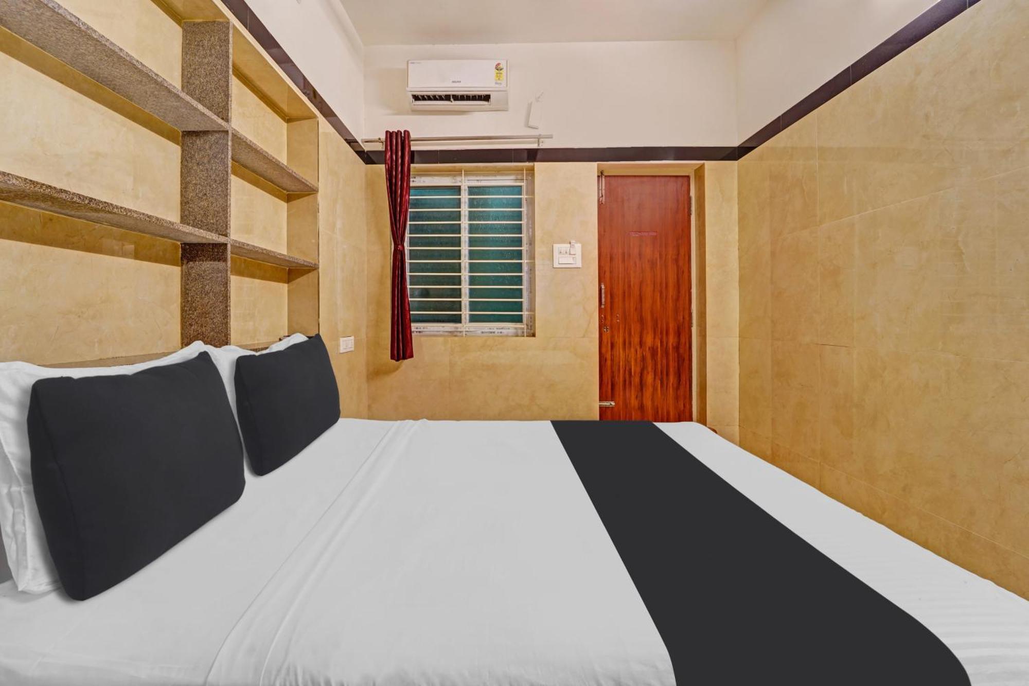 Super Hotel O Jaganath Nagar Near Hopes College Pilamedu Exterior photo