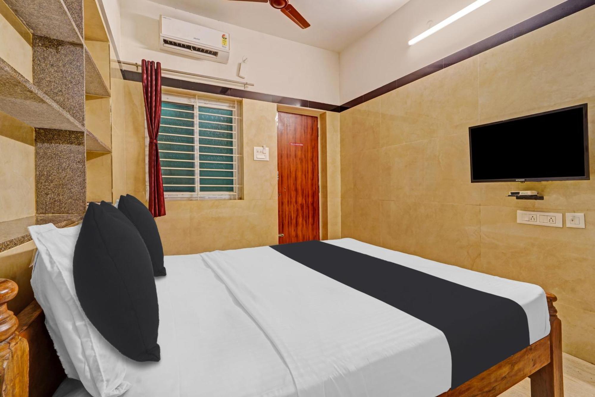Super Hotel O Jaganath Nagar Near Hopes College Pilamedu Exterior photo